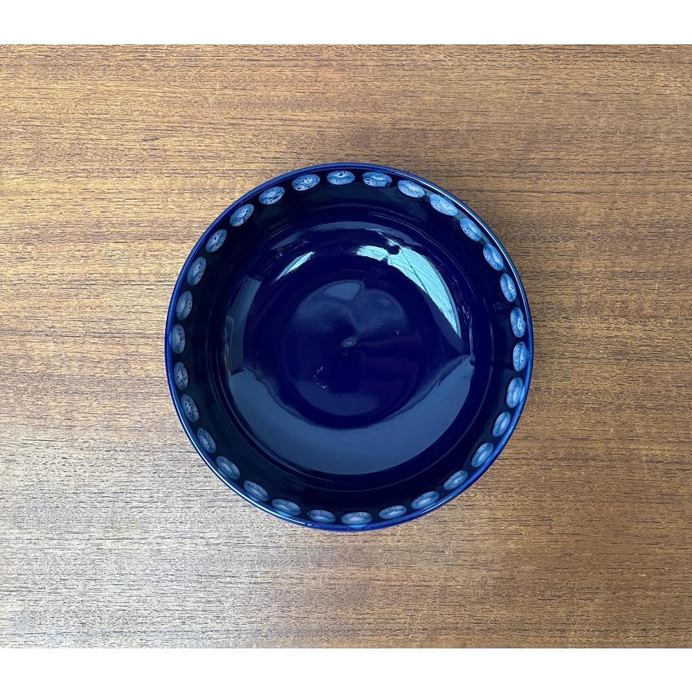 Ciotola in ceramica della serie Kopenhagen di Melitta, 1960, in ottime condizioni. Progettato tra il 1960 e il 1969 Questo pezzo ha un marchio di attribuzione.

Informazioni aggiuntive:
Materiali: Ceramica
Stile: Medioevo Moderno
Paese di origine: