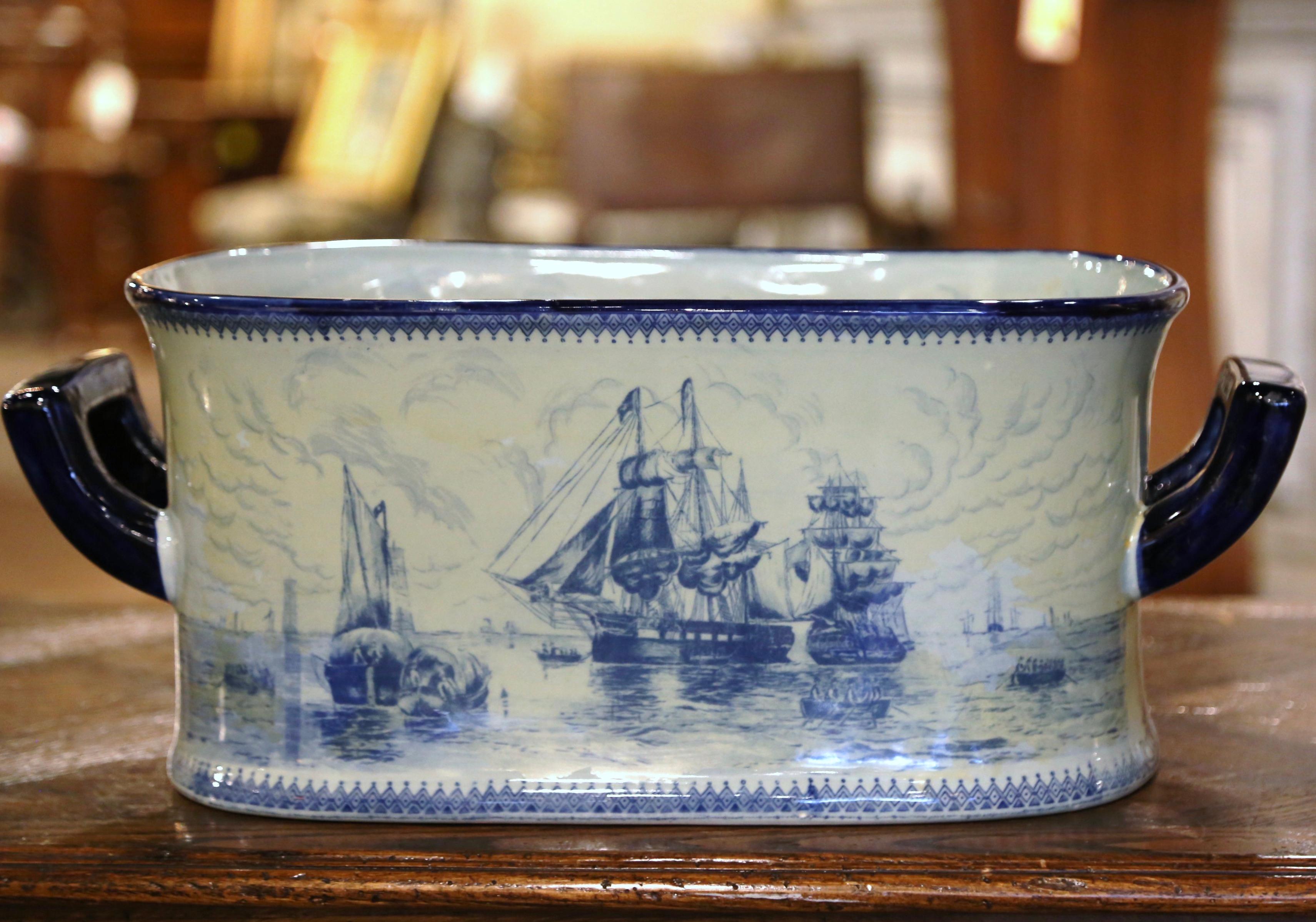 Jardinera alemana de mediados de siglo de porcelana azul y blanca pintada a mano de Meissen Francés