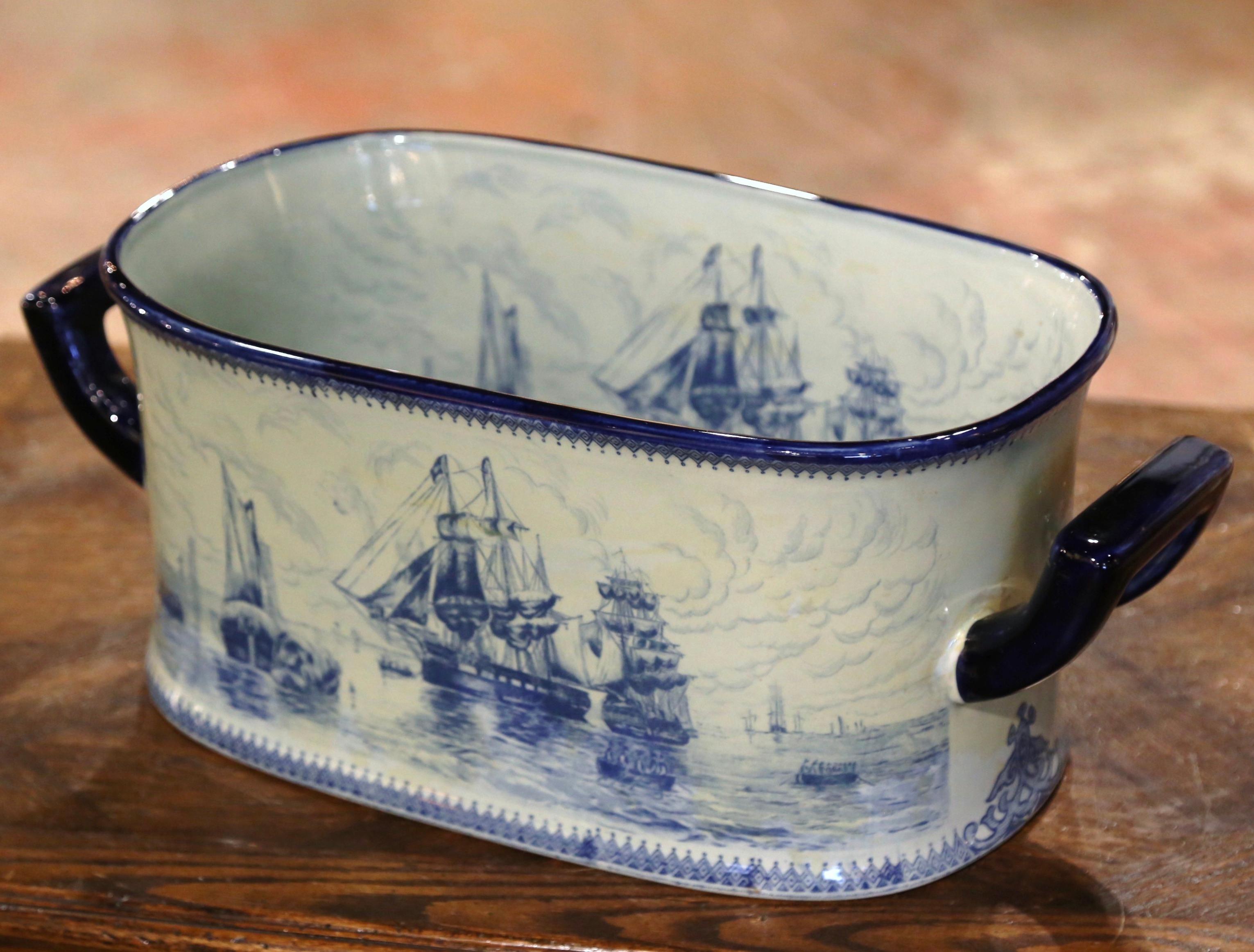 Mid-Century German Meissen Hand Painted Blue & White Porcelain Jardinière In Excellent Condition In Dallas, TX