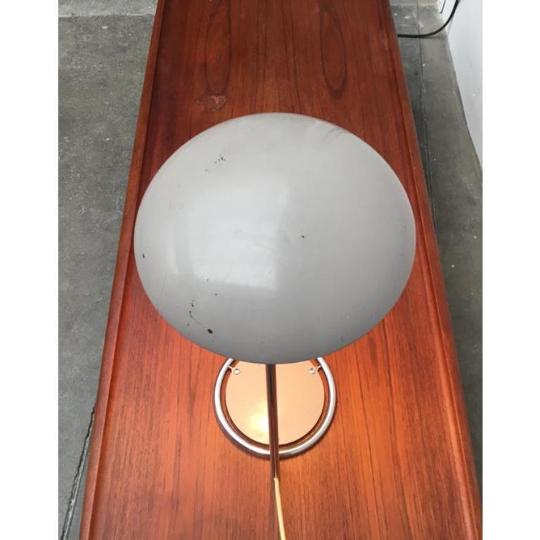 Lámpara de mesa de metal alemana de mediados de siglo Model 6761 de Christian Dell, años 60 en venta 4