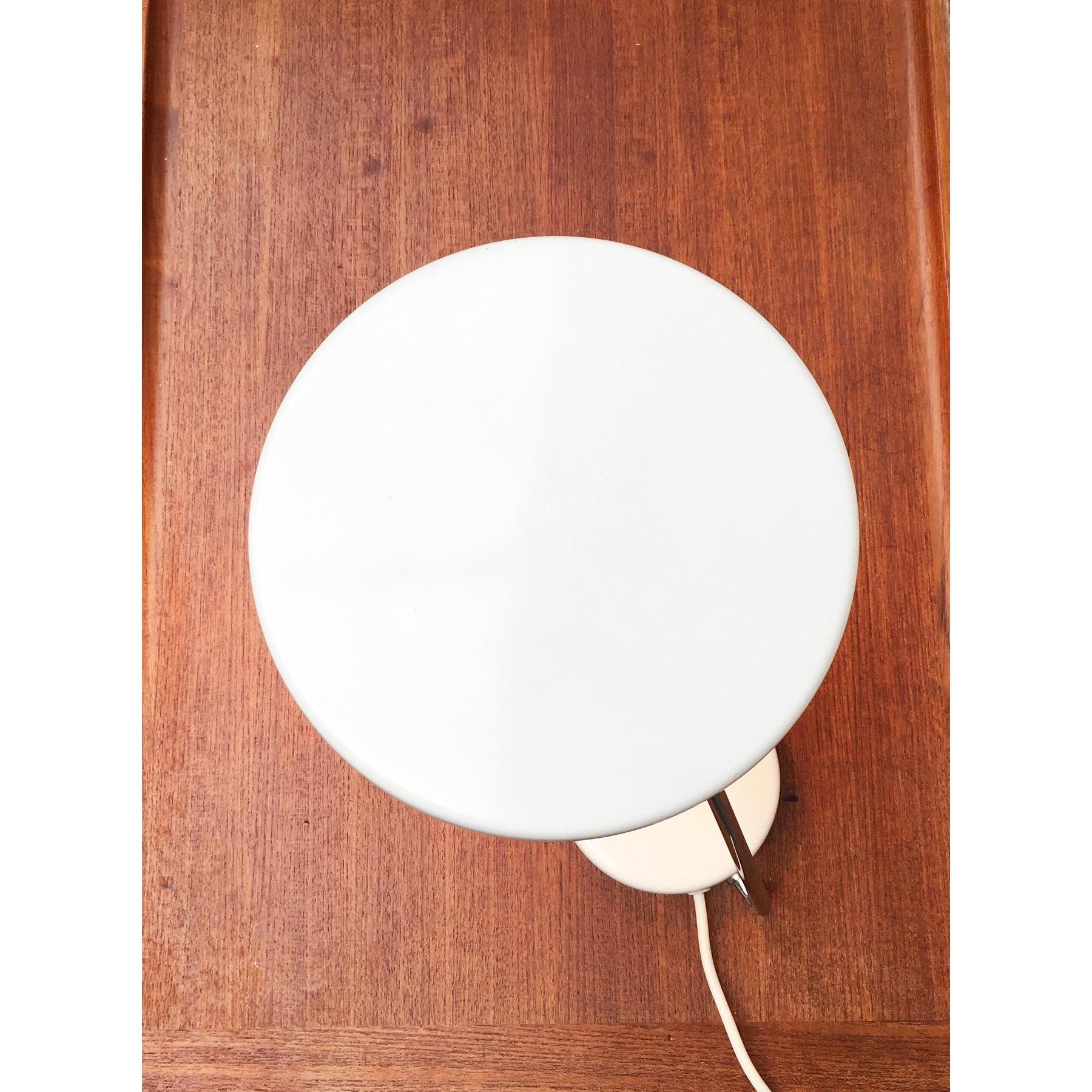 Lampe de table minimaliste allemande du milieu du siècle 6658 de Kaiser Idell/Kaiser Leuchten en vente 2