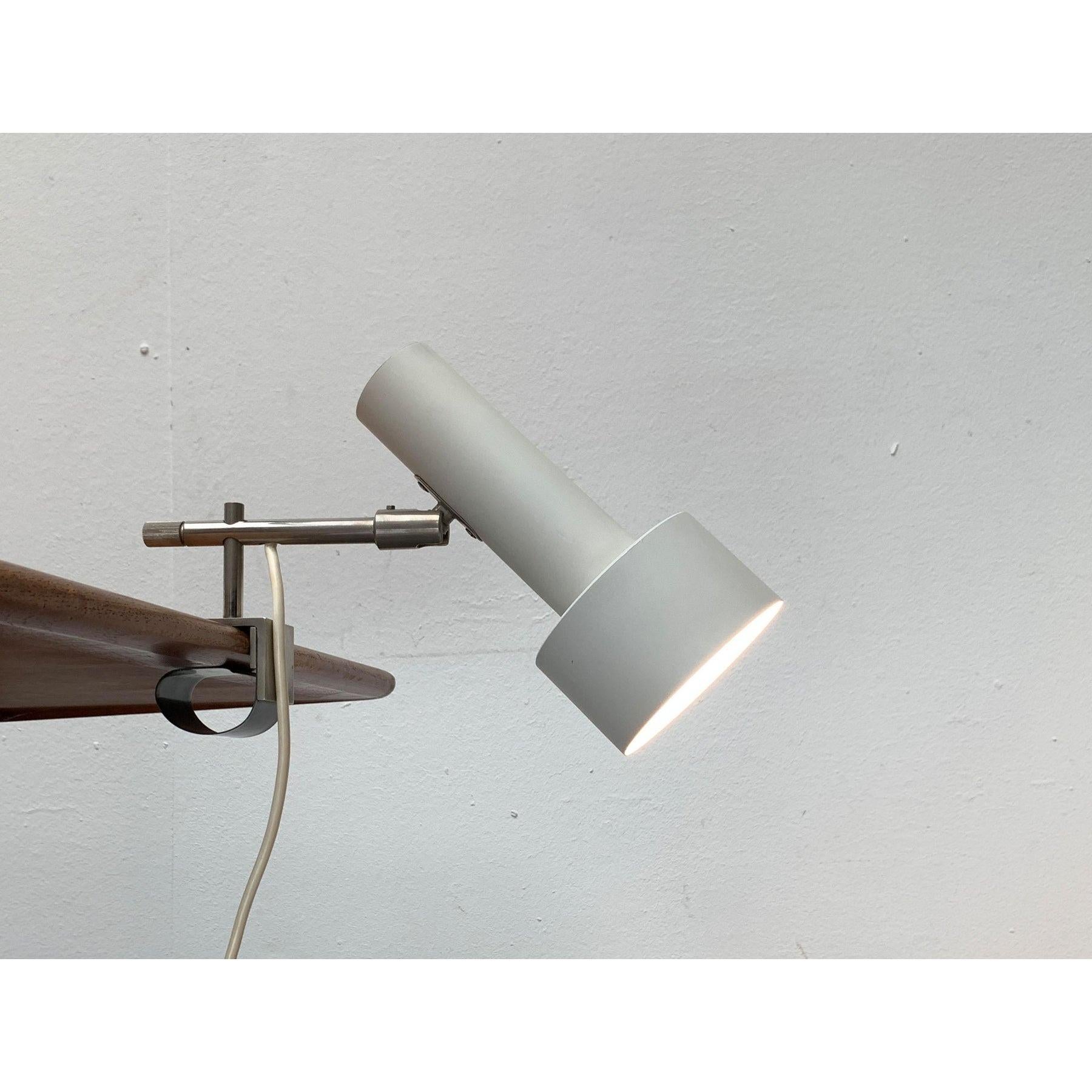 Lámpara de pinza minimalista alemana de mediados de siglo de Beisl, años 60 Minimalista en venta