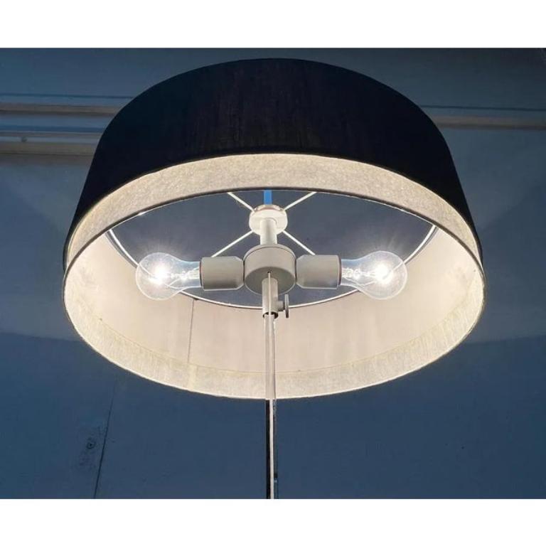 Metallo Lampada da terra minimalista tedesca di metà secolo, anni '60 in vendita