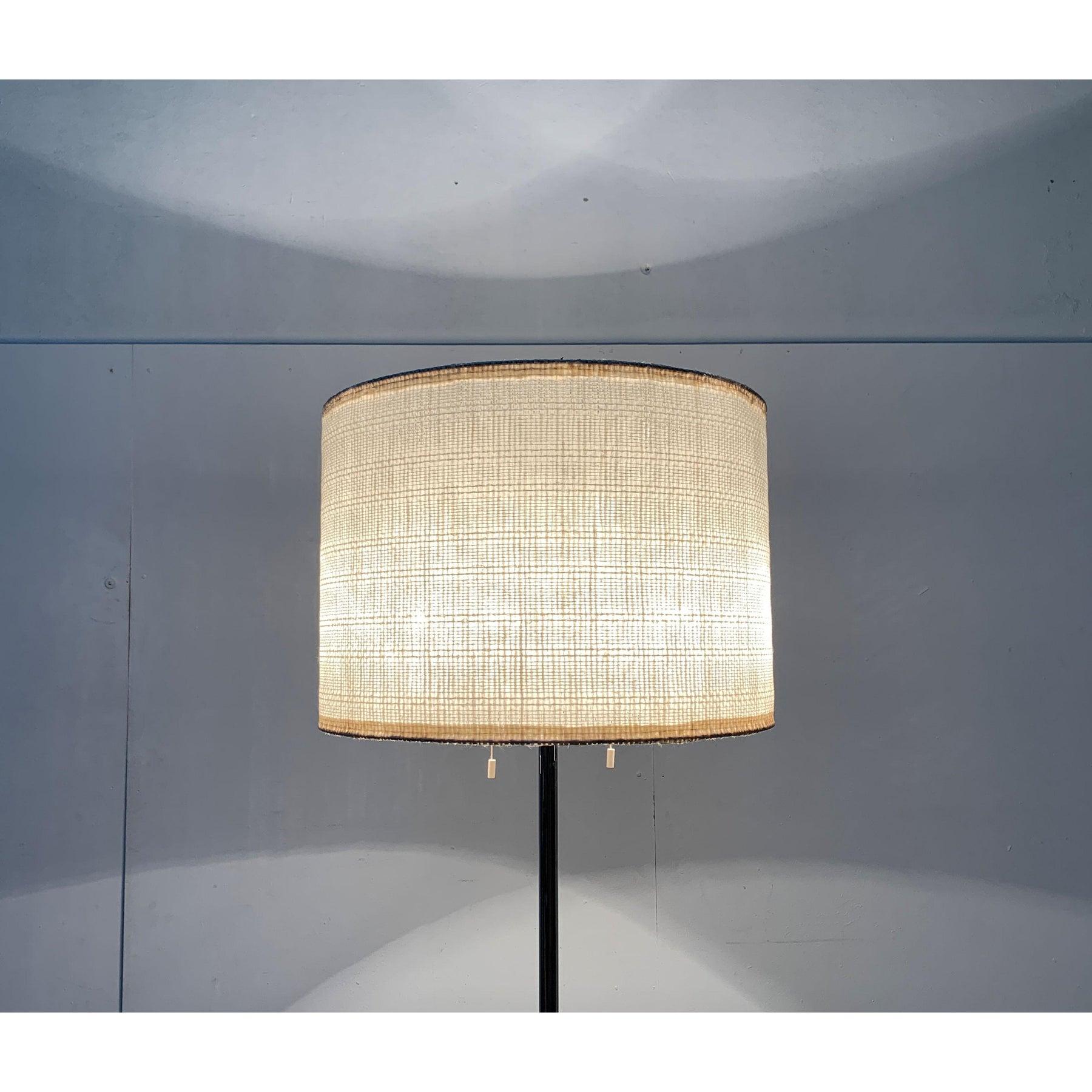 Metallo Lampada da terra minimalista tedesca di metà secolo di Cosack, anni '60 in vendita