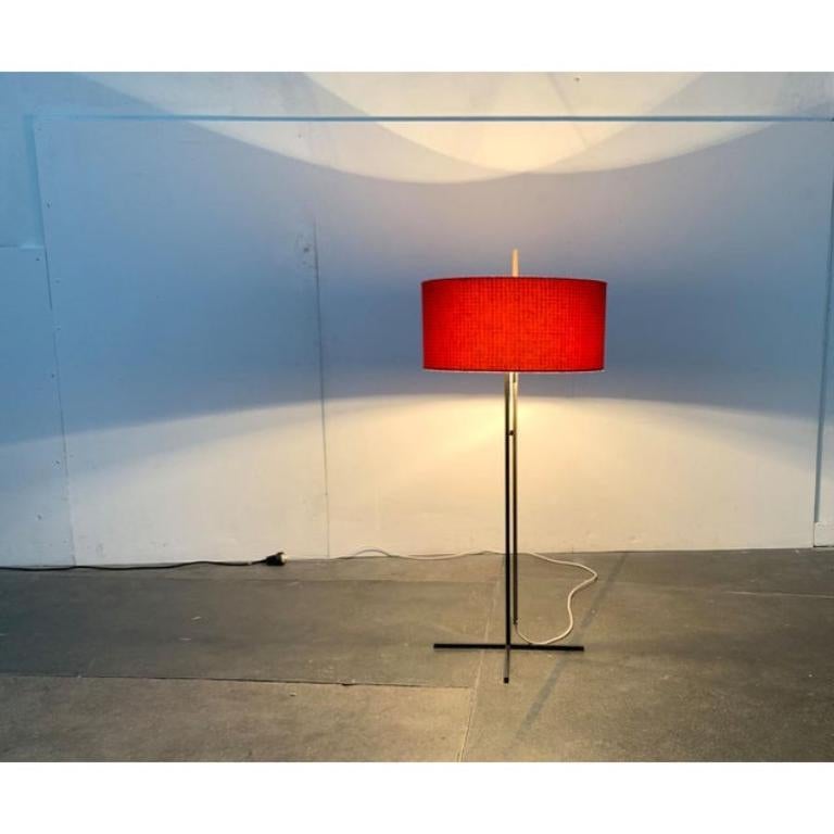 Lampada da terra minimalista tedesca di metà secolo di Kaiser Idell, anni '60 in vendita 4