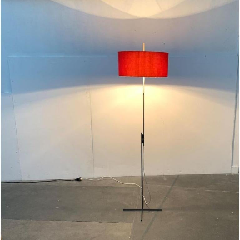 Lampada da terra minimalista tedesca di metà secolo di Kaiser Idell, anni '60 in vendita 2