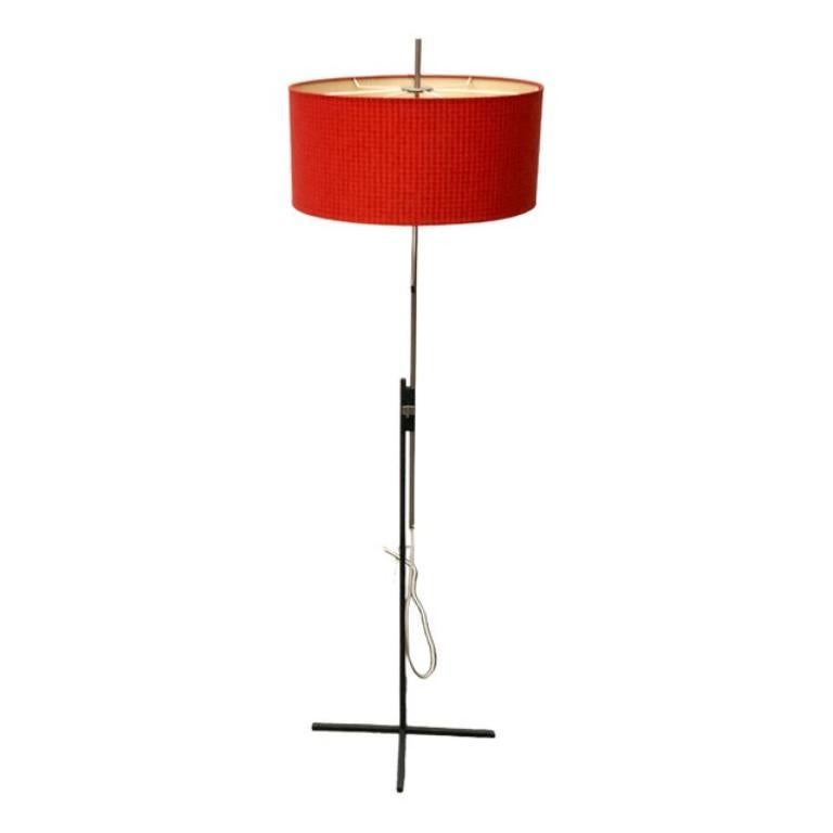 Lampadaire minimaliste allemand du milieu du siècle dernier de Kaiser Idell, années 1960