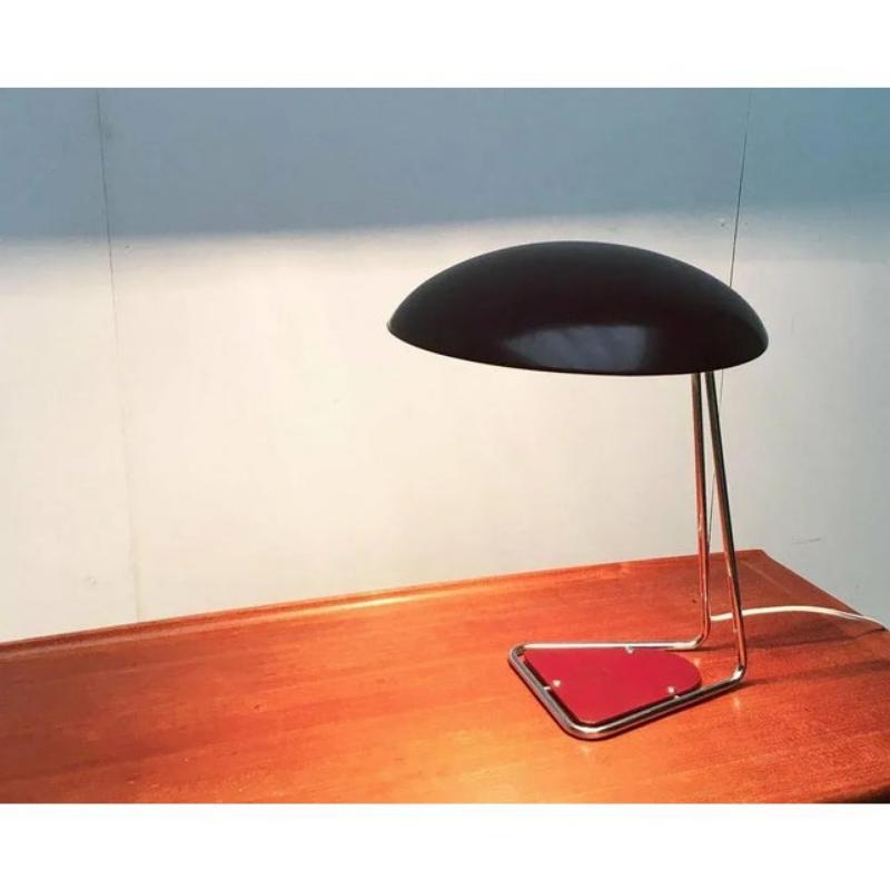 Lámpara de sobremesa minimalista alemana de mediados de siglo Model 6763 de Christian Dell, años 60 en venta 4