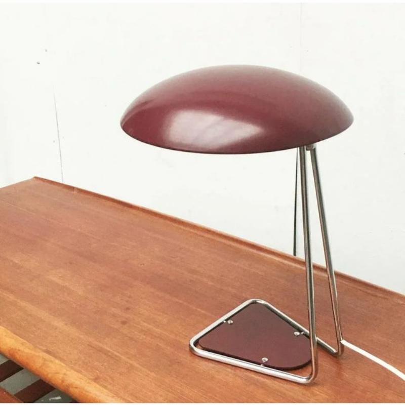 Lámpara de sobremesa minimalista alemana de mediados de siglo Model 6763 de Christian Dell, años 60 en venta 1