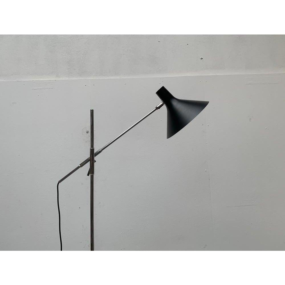 Lampada da terra minimalista tedesca di metà secolo Model No. 8180 di Karl-Heinz, anni '60 in vendita 2
