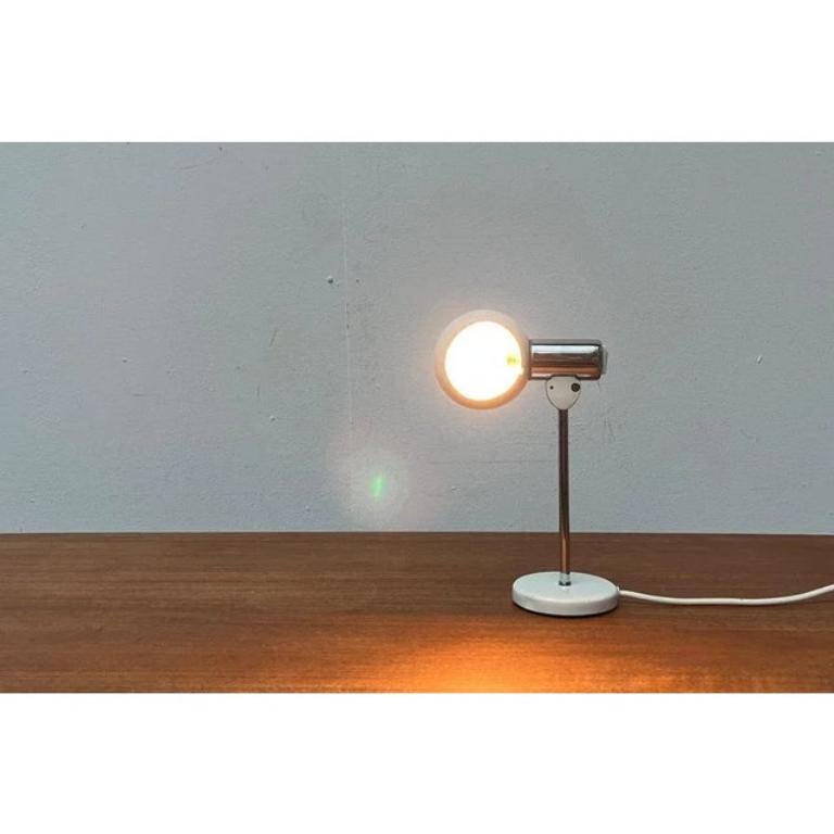 Lampe de table minimaliste allemande de l'ère spatiale du milieu du siècle dernier de Kaiser Leuchten, années 1960 en vente 4