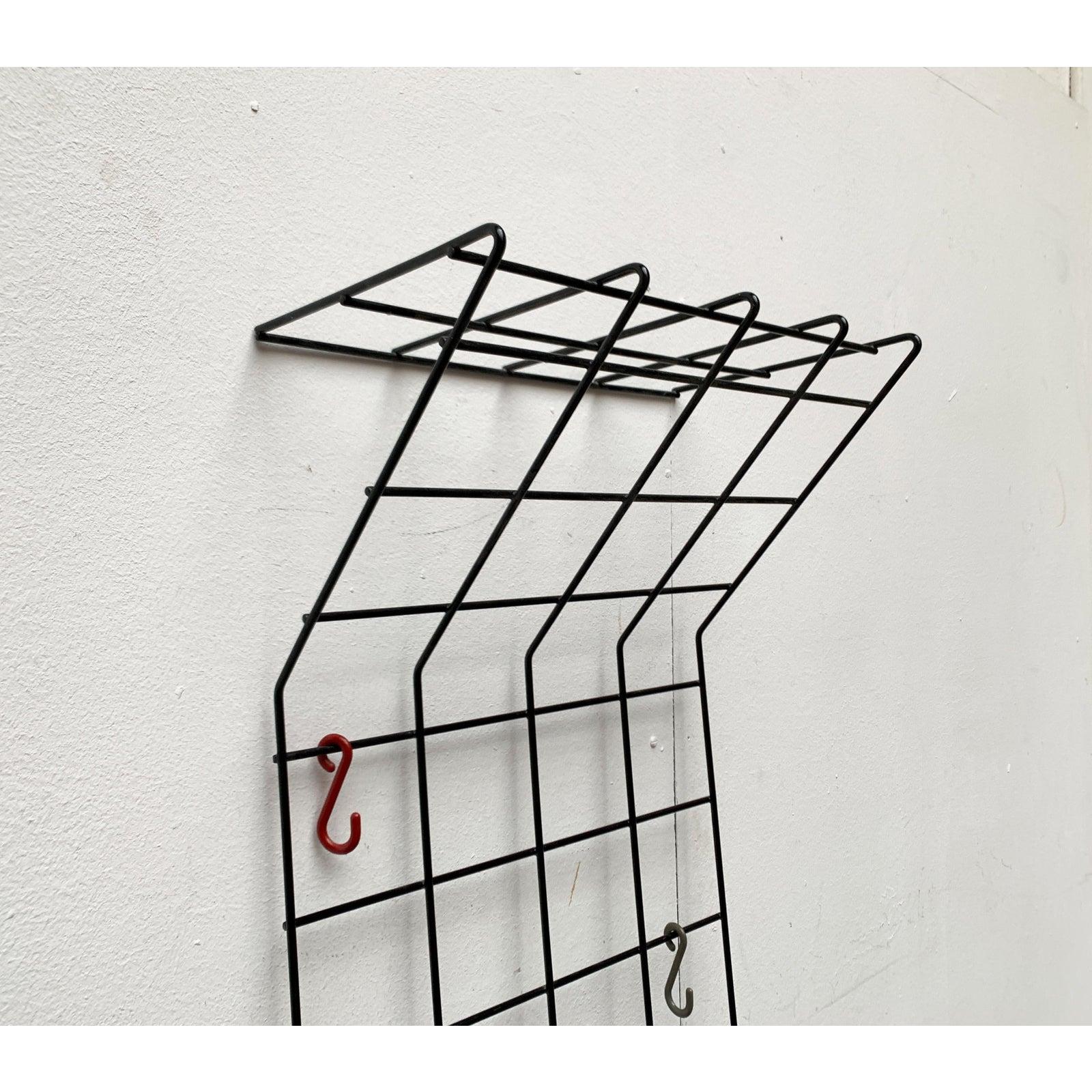 Mid-Century German Minimalist String Coat Rack, 1960s For Sale 7