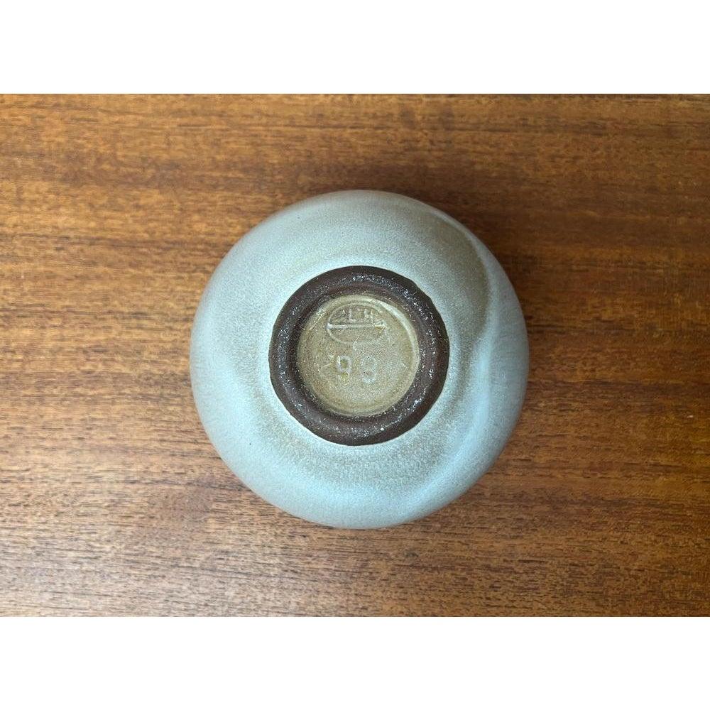 Mid-Century German Minimalist Studio Pottery Vase, 1960s For Sale 4