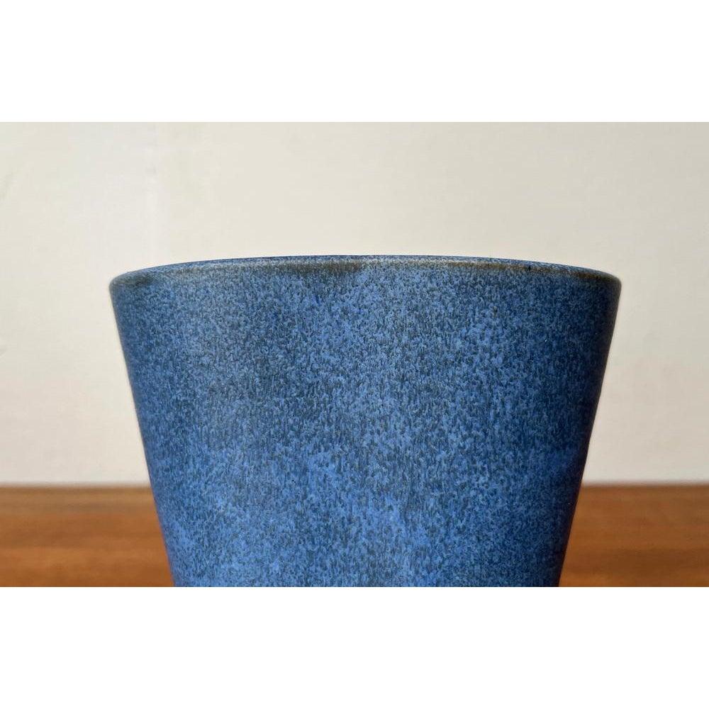 Deutsche minimalistische Studio-Keramikvase aus der Mitte des Jahrhunderts von Hildegard und Peter Delius im Angebot 6