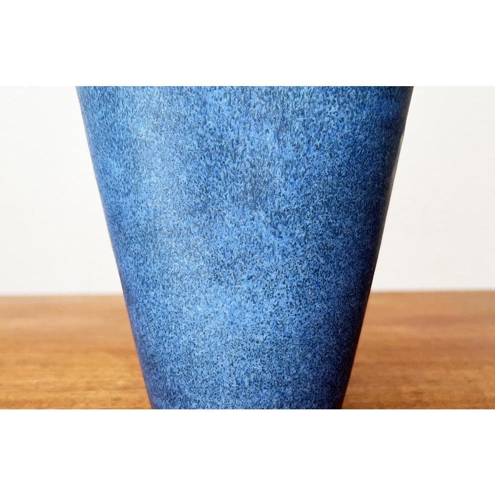 Deutsche minimalistische Studio-Keramikvase aus der Mitte des Jahrhunderts von Hildegard und Peter Delius (Moderne der Mitte des Jahrhunderts) im Angebot