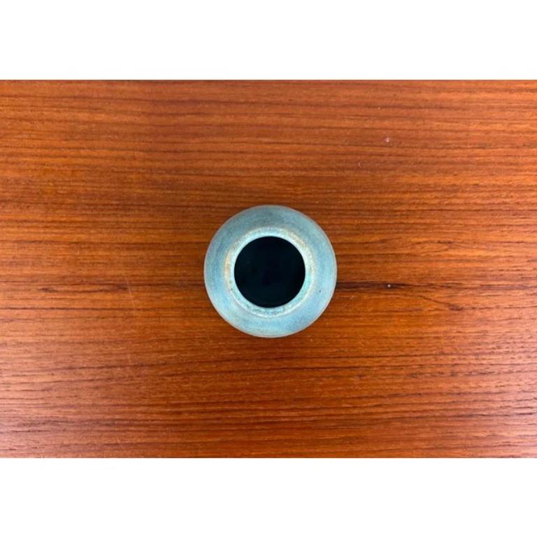 Mid-Century German Minimalist Studio Pottery Vase by Lu and Gerd Grove, 1964 In Excellent Condition For Sale In Hamburg, DE