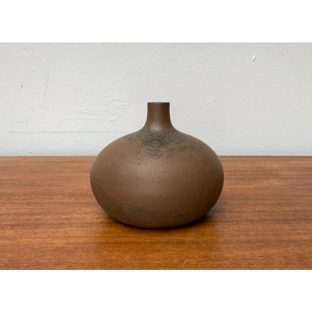 Deutsche minimalistische Studio-Keramikvase aus der Mitte des Jahrhunderts von Siegfried Gramann, 1960er Jahre im Angebot 7