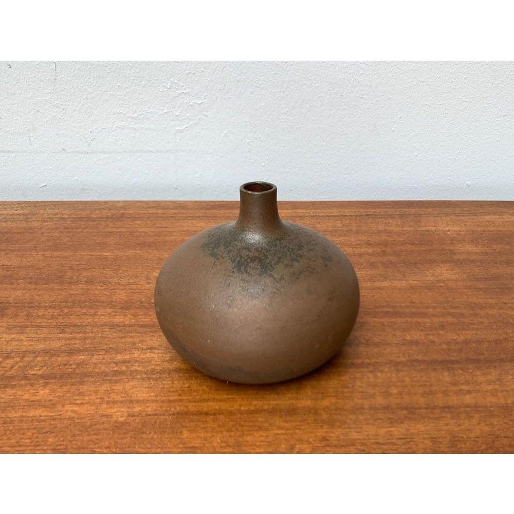 Deutsche minimalistische Studio-Keramikvase aus der Mitte des Jahrhunderts von Siegfried Gramann, 1960er Jahre im Angebot 3