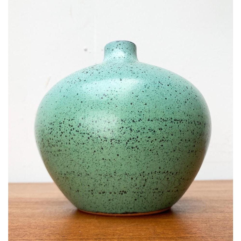 Mid-Century German Minimalist Studio Pottery Vase by Siegfried Gramann For Sale 5