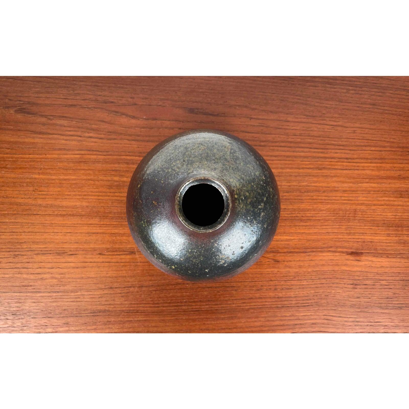 20th Century Mid-Century German Minimalist Studio Pottery Vase For Sale