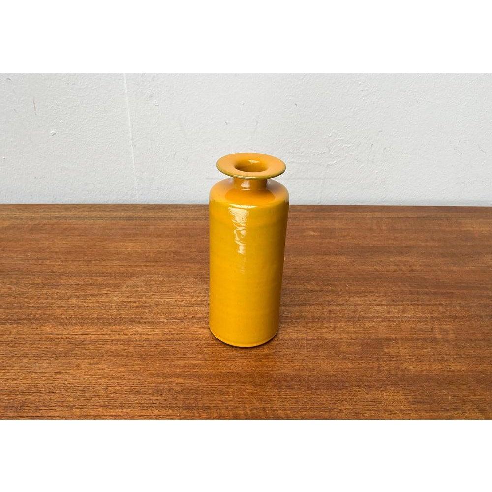 Deutsche minimalistische Studio-Keramikvase aus der Mitte des Jahrhunderts, Hamburg, 1960er Jahre (Moderne der Mitte des Jahrhunderts) im Angebot