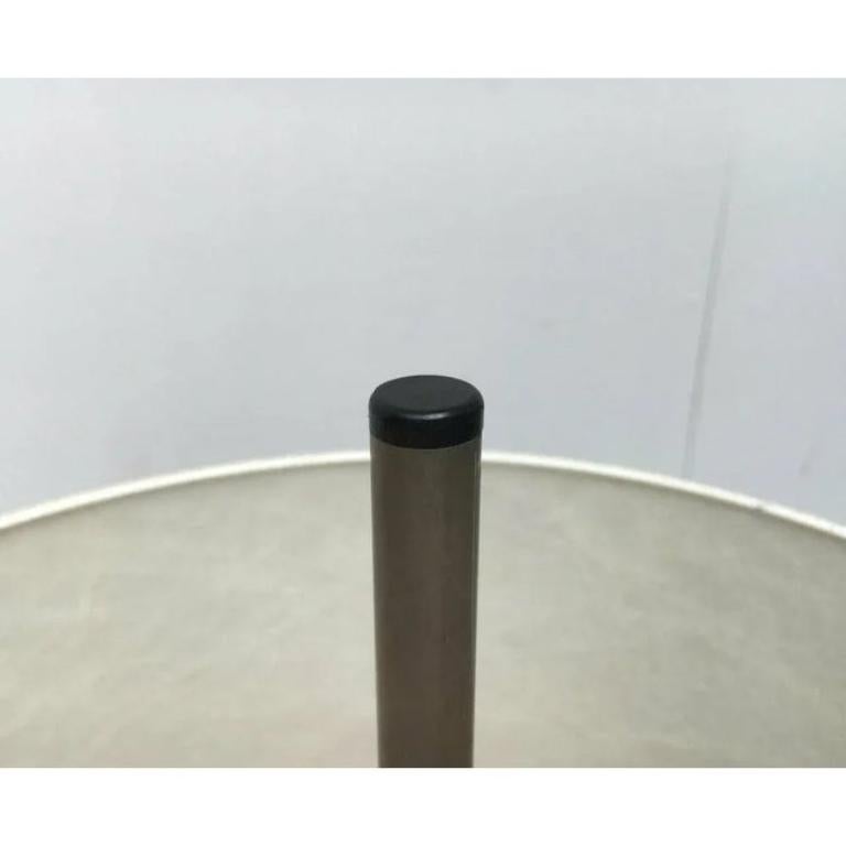 Lámpara de mesa minimalista alemana de mediados de siglo, años 60 en venta 4