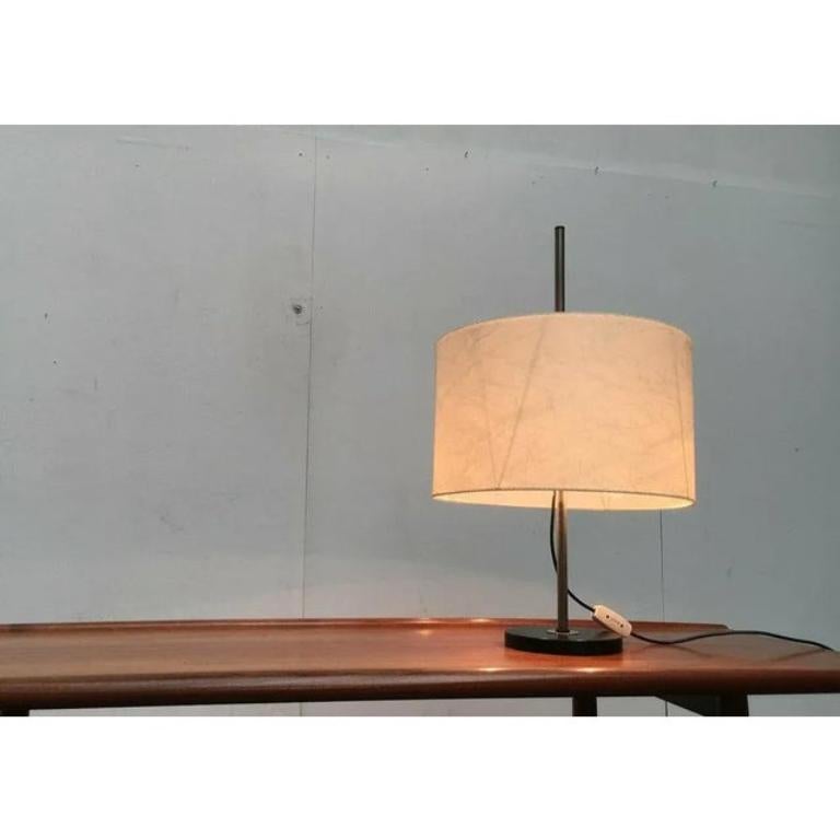 Lámpara de mesa minimalista alemana de mediados de siglo, años 60 Minimalista en venta