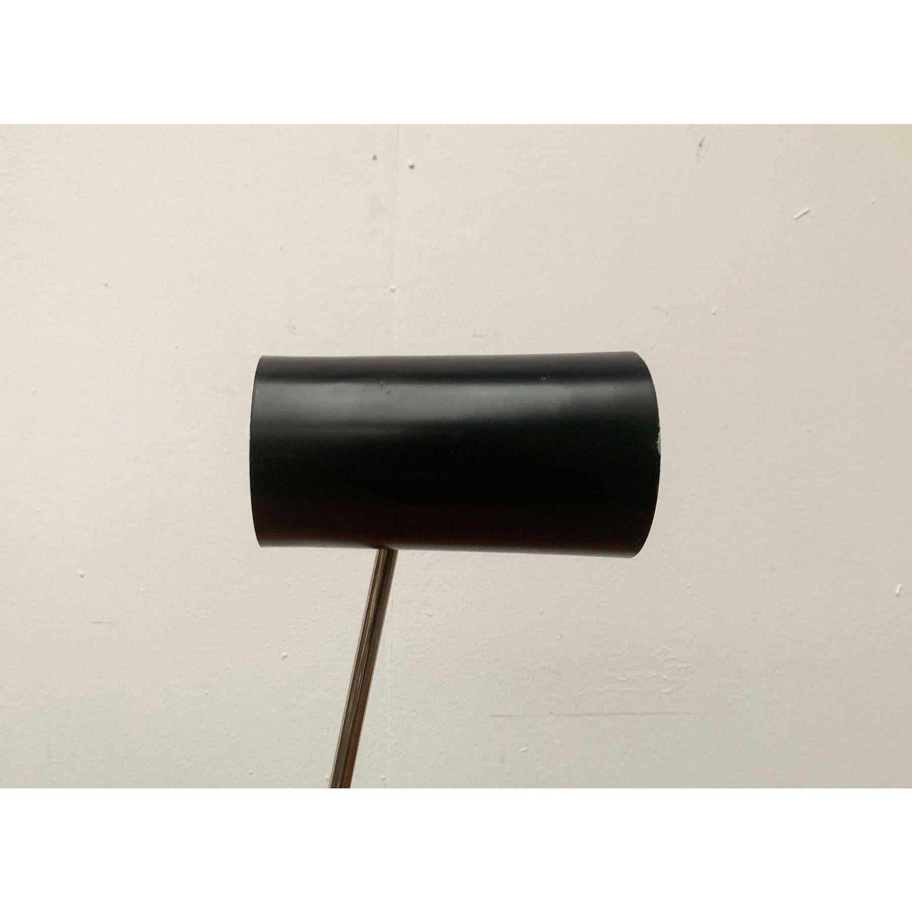 Lampe de table minimaliste allemande du milieu du siècle dernier de Hala Excellent état - En vente à Hamburg, DE