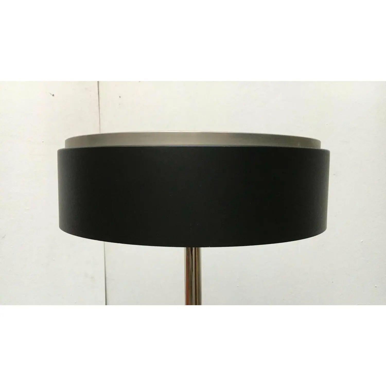 Mid-Century German Minimalist Table Lamp from Hillebrand Leuchten, 1960s For Sale 3