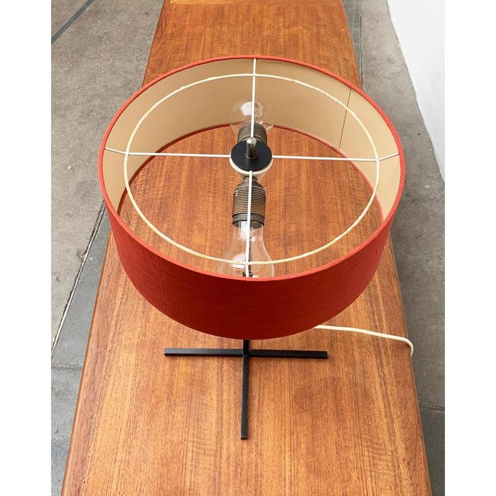 Lampe de table minimaliste allemande du milieu du siècle dernier de Kaiser Idell, années 1960 en vente 3