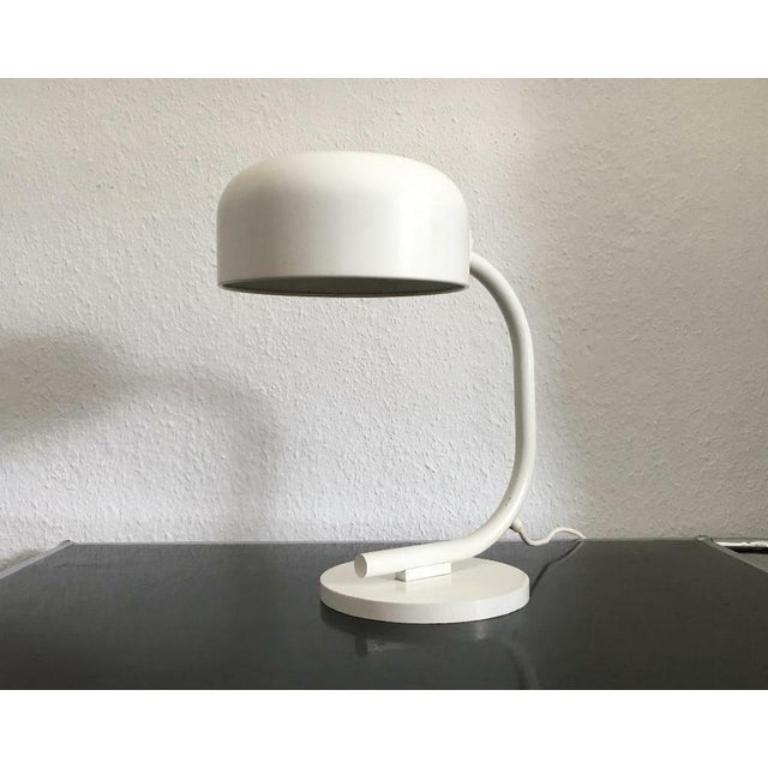 Lámpara de sobremesa minimalista alemana de mediados de siglo de Kaiser Idell, años 60 en Excelente estado para la venta en Hamburg, DE