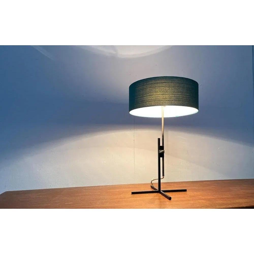 Mid-Century moderno Lampada da tavolo minimalista tedesca di metà secolo di Kaiser Leuchten, anni '60 in vendita