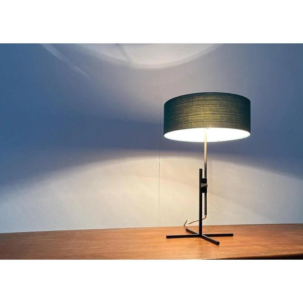 Tedesco Lampada da tavolo minimalista tedesca di metà secolo di Kaiser Leuchten, anni '60 in vendita