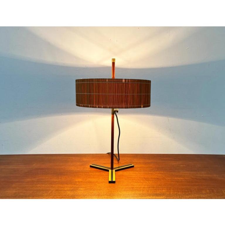 Mid-Century German Minimalist Tripod Teak Table Lamp from Kaiser Leuchten, 1960s In Excellent Condition For Sale In Hamburg, DE