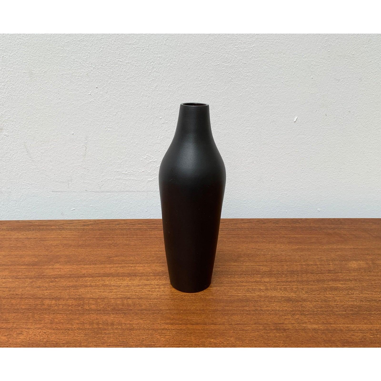 Mid-Century German Minimalist Vase by Siegfried Gramann, 1960s For Sale 4