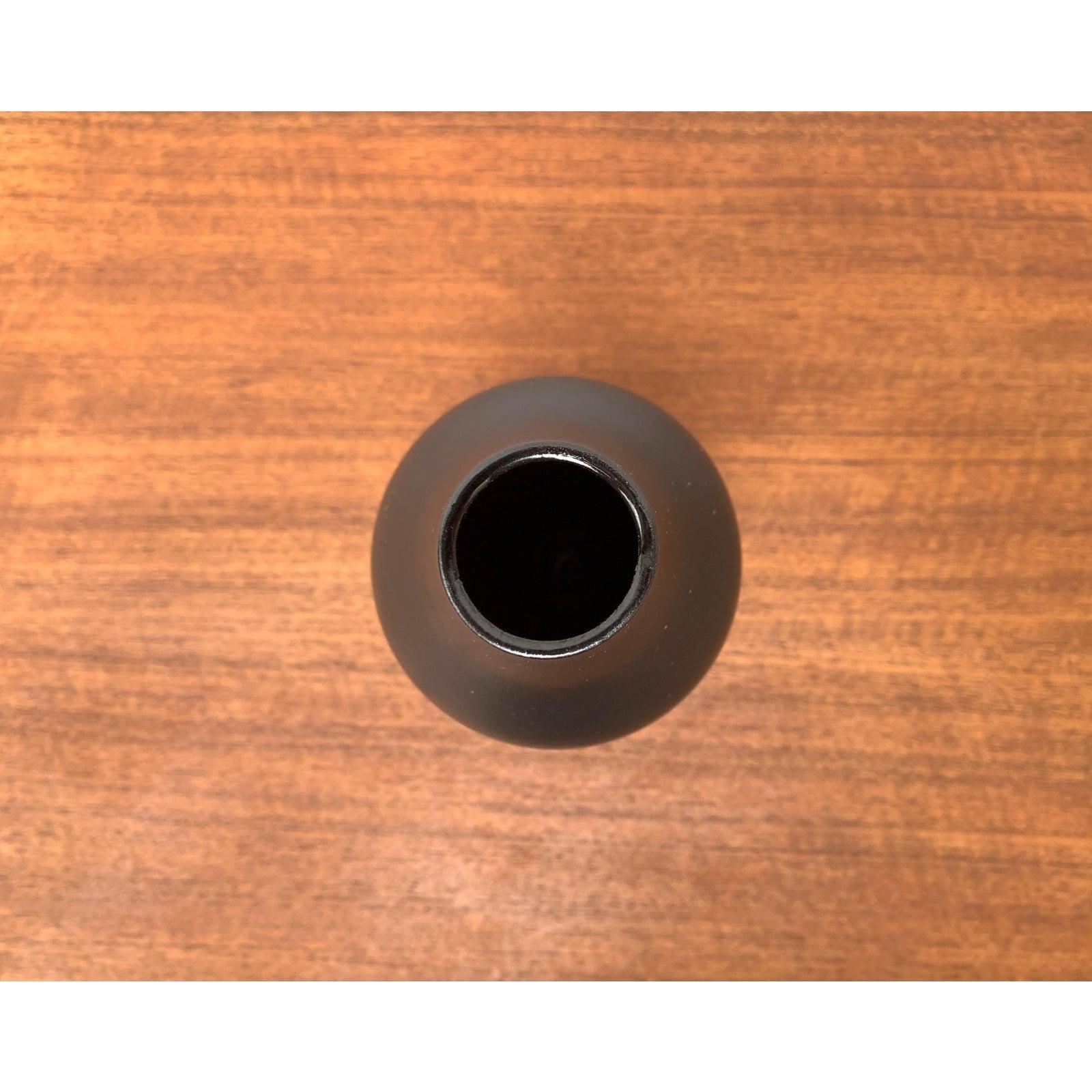 Mid-Century German Minimalist Vase by Siegfried Gramann, 1960s For Sale 1