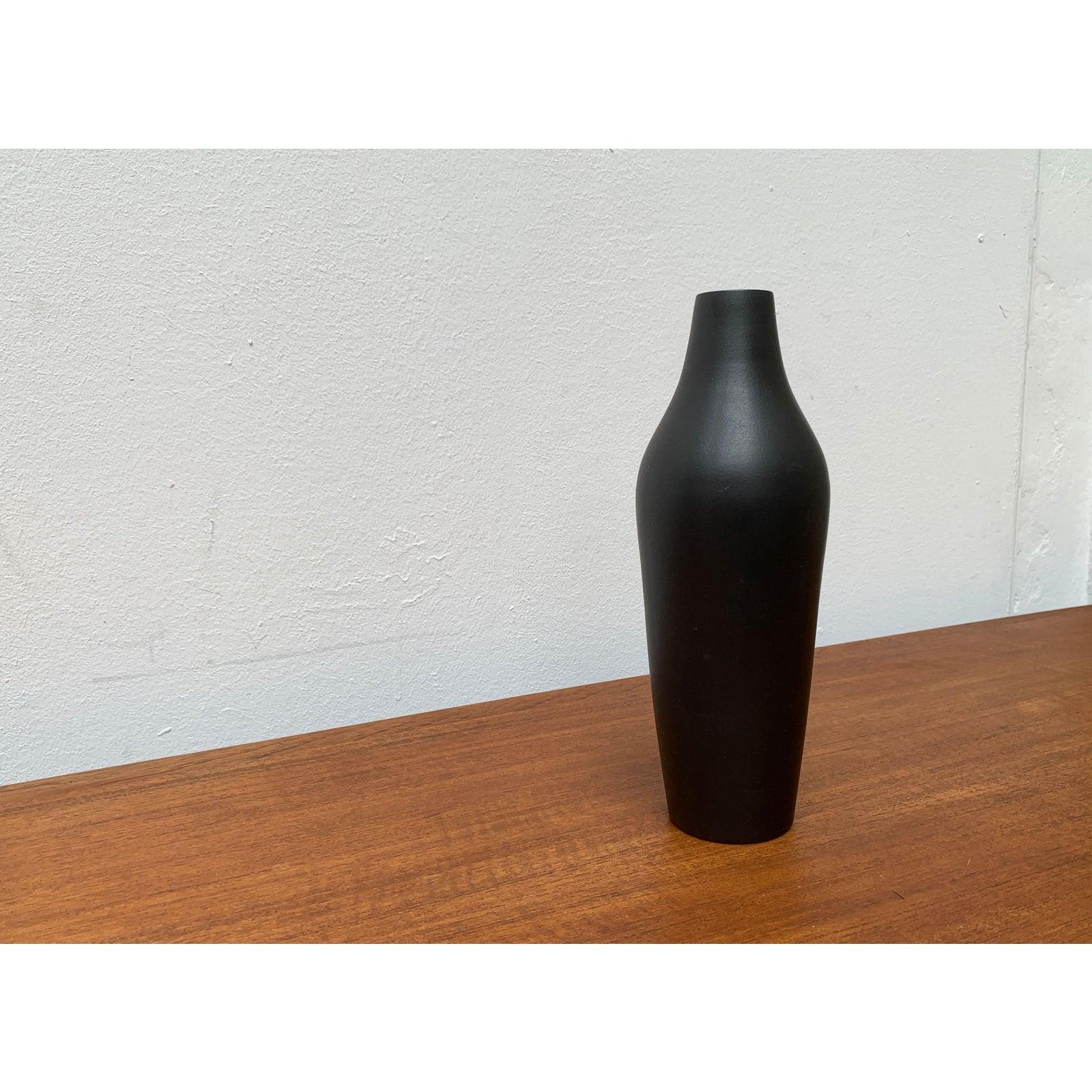 Mid-Century German Minimalist Vase by Siegfried Gramann, 1960s For Sale 2