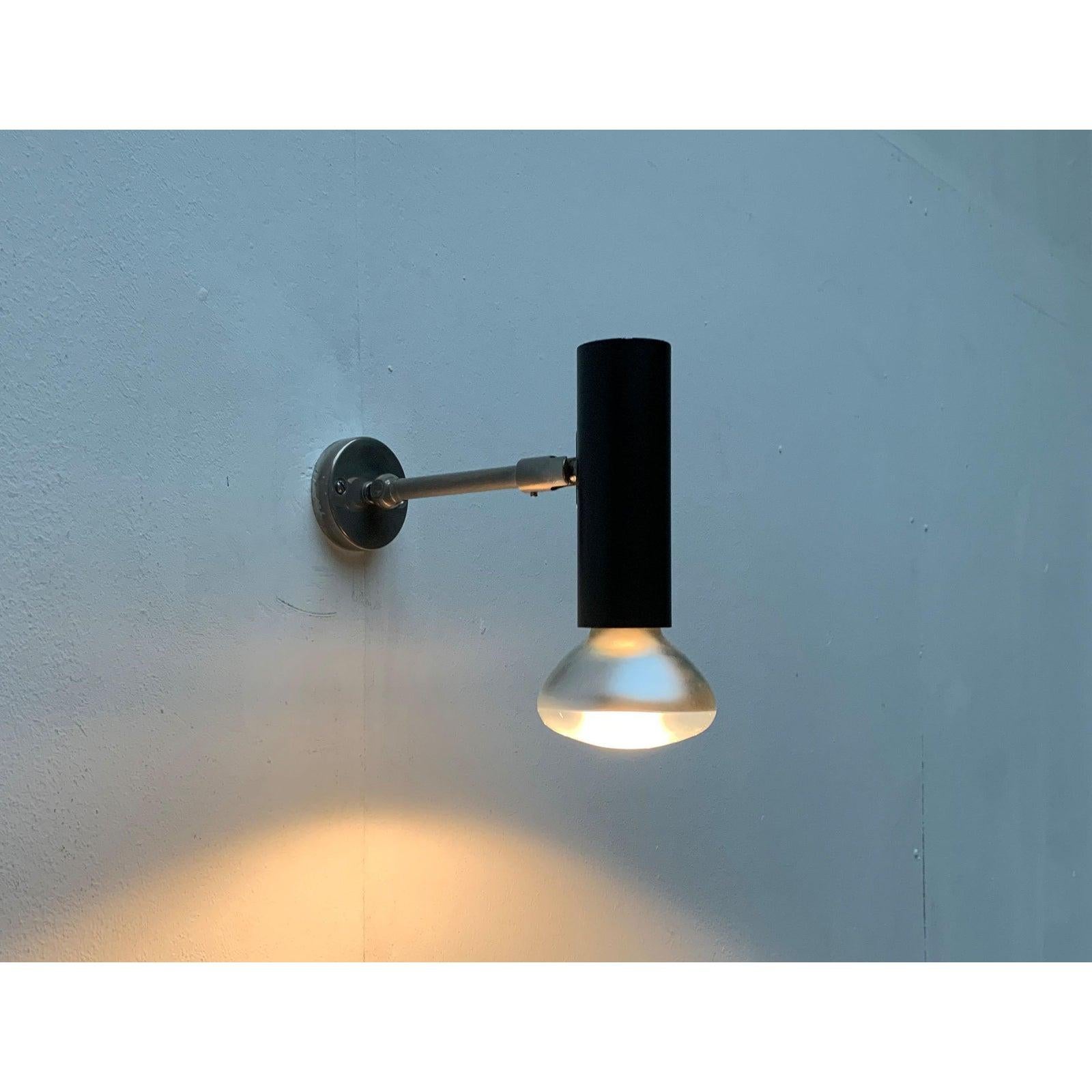 Deutsche minimalistische Mid-Century-Wandleuchte von Beisl, 1960er Jahre im Angebot 2
