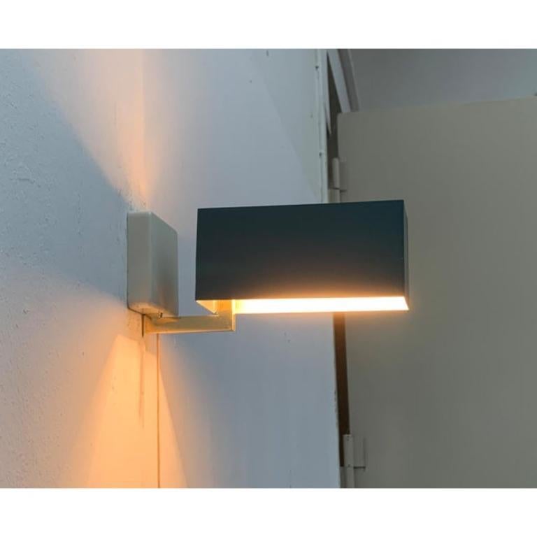 Lámpara de pared minimalista alemana de mediados de siglo de Kaiser Leuchten Moderno de mediados de siglo en venta