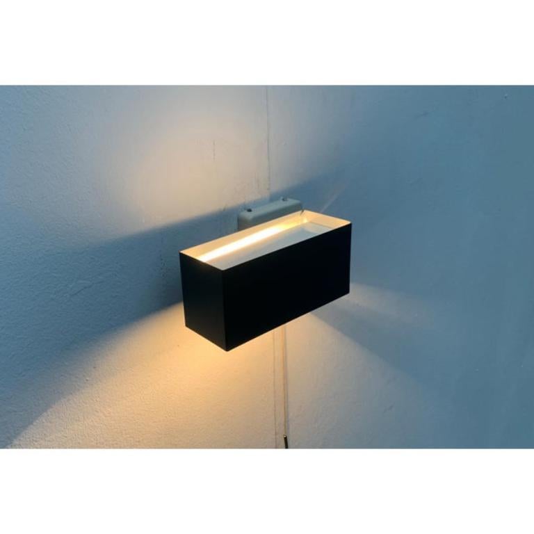 Lámpara de pared minimalista alemana de mediados de siglo de Kaiser Leuchten en venta 2