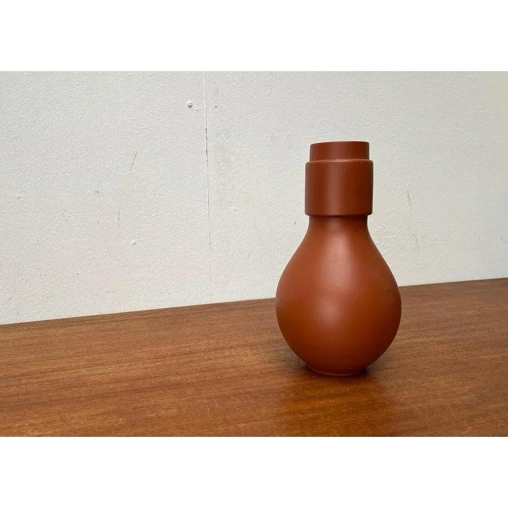 Mid-Century German Minimalist Wormser Terra-Sigillata Pottery Vase, 1960s In Excellent Condition For Sale In Hamburg, DE