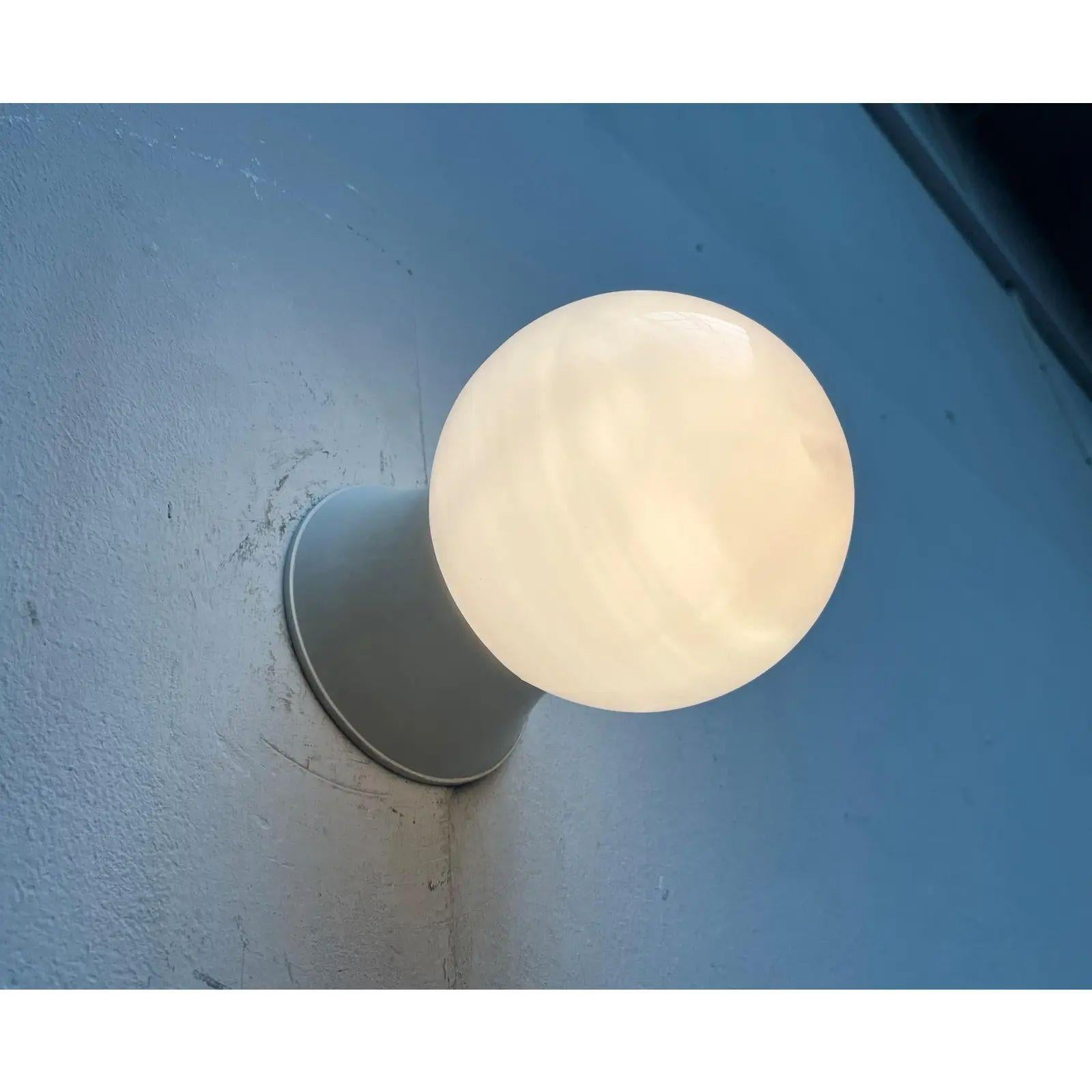 Mid-Century moderno Lampada da soffitto minimalista tedesca di metà secolo Model 104 di Erco, anni '60 in vendita