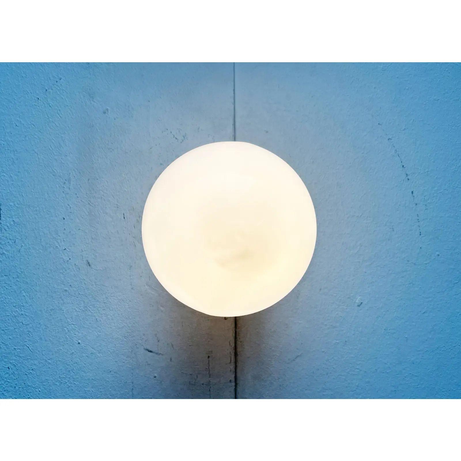 XX secolo Lampada da soffitto minimalista tedesca di metà secolo Model 104 di Erco, anni '60 in vendita