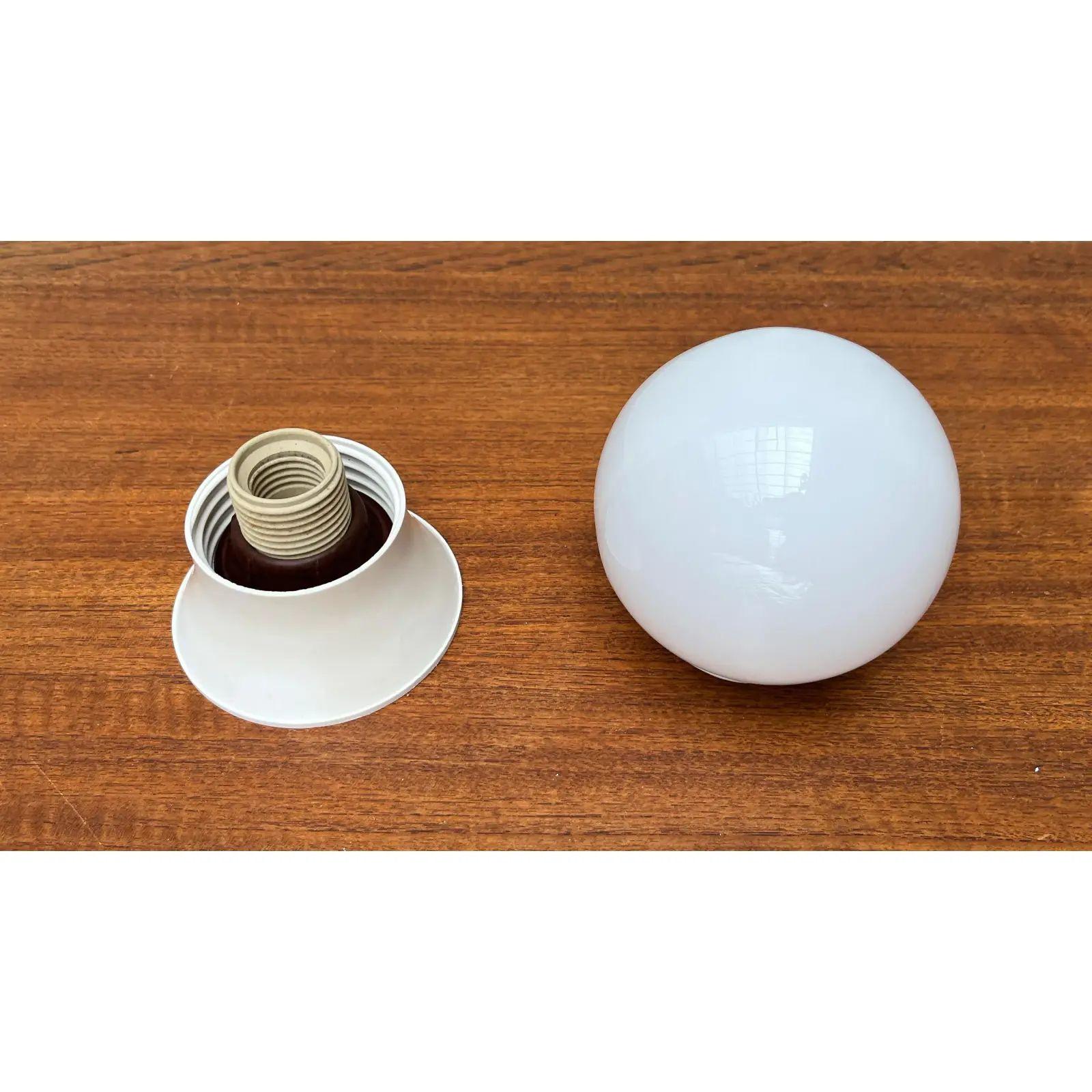 Vetro Lampada da soffitto minimalista tedesca di metà secolo Model 104 di Erco, anni '60 in vendita