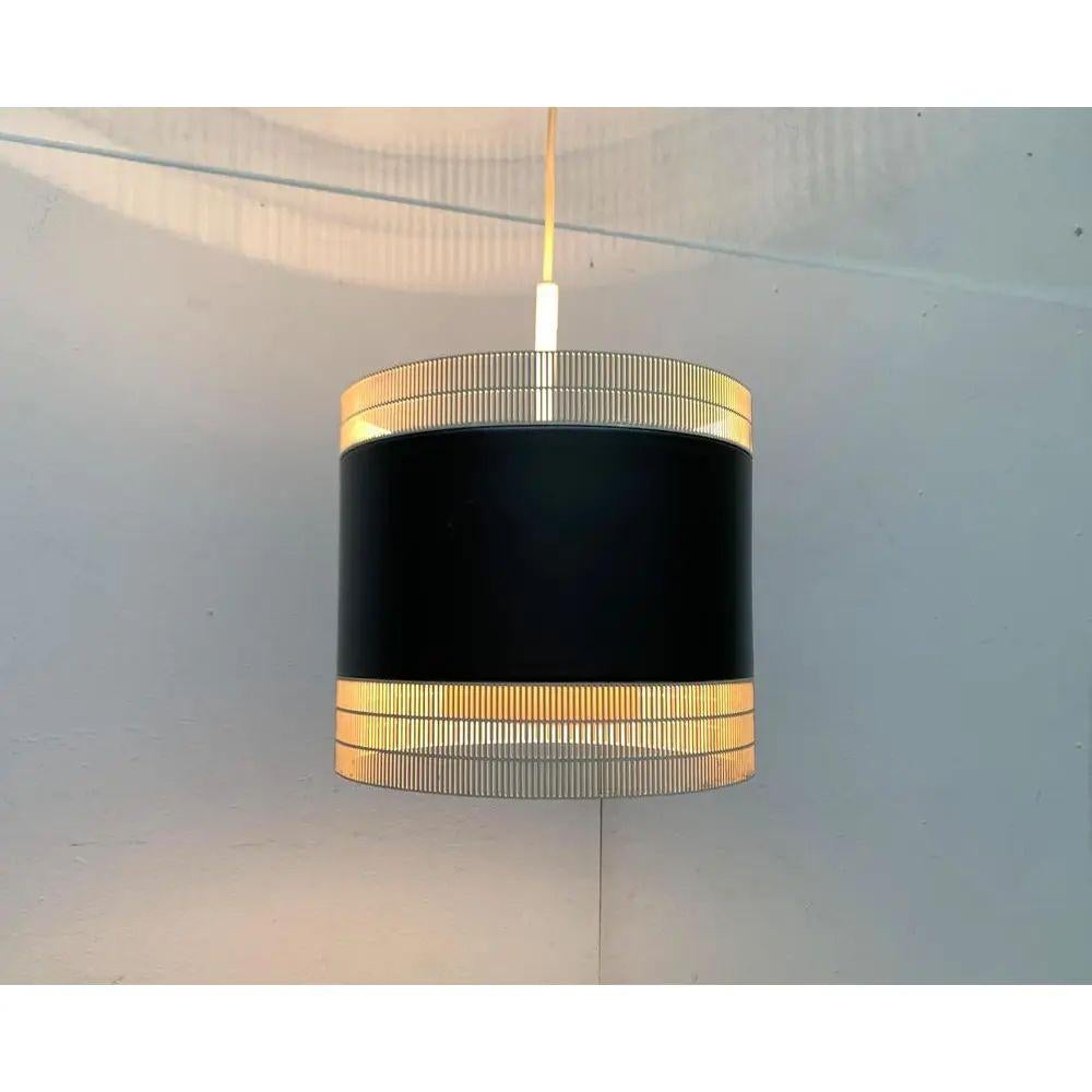 Lampada a sospensione tedesca di metà secolo modello 5072 di Staff Leuchten, anni '60 in vendita 5