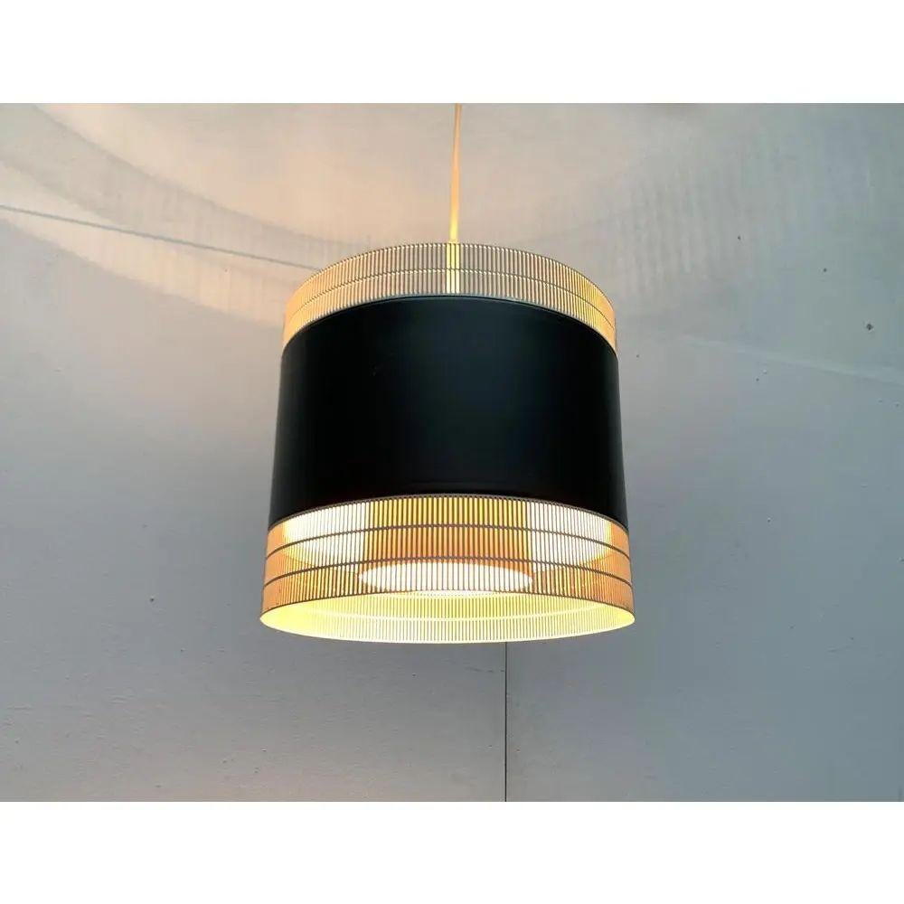 Lampada a sospensione tedesca di metà secolo modello 5072 di Staff Leuchten, anni '60 in vendita 2