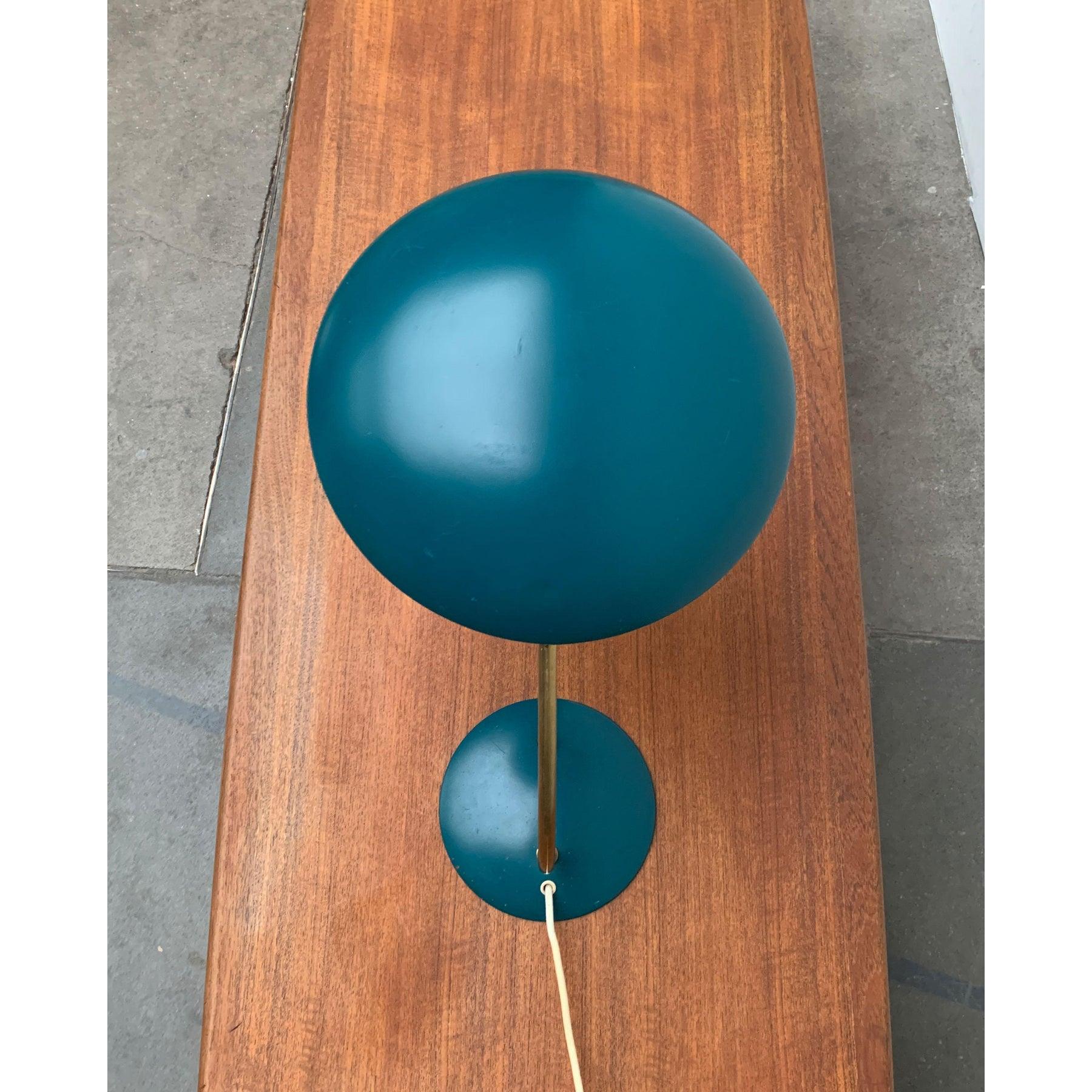20ième siècle Lampe de table allemande du milieu du siècle modèle 6782 par Christian Dell, années 1950 en vente