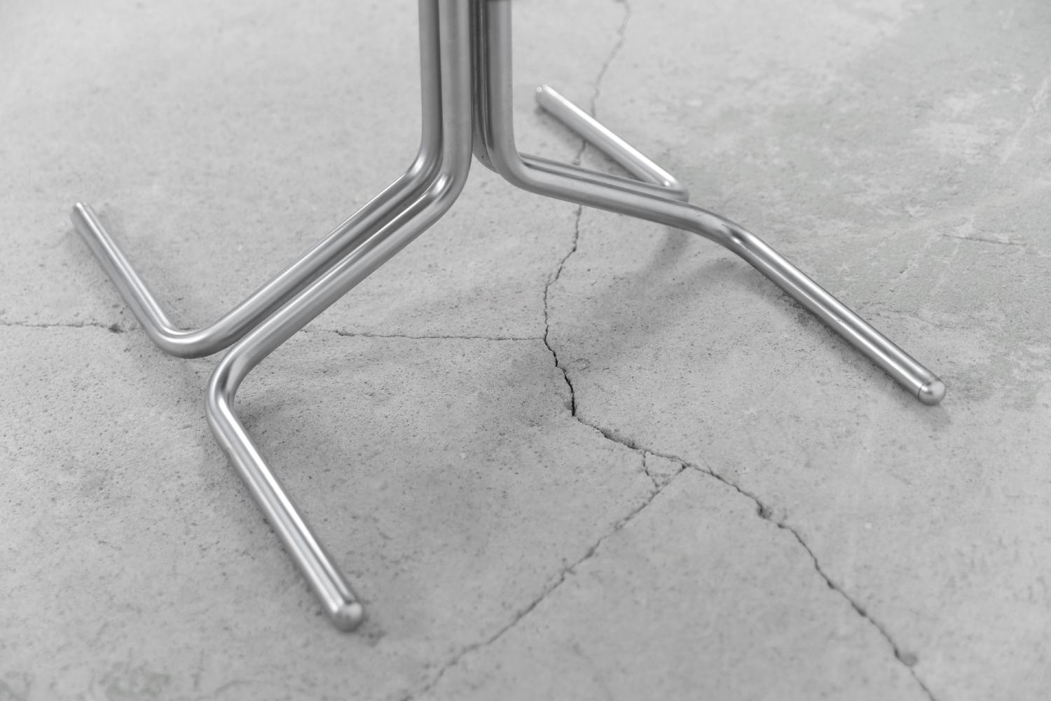 Pair of Midcentury German Modern Brown Aluminum Chairs from Mauser Werke Waldeck For Sale 4