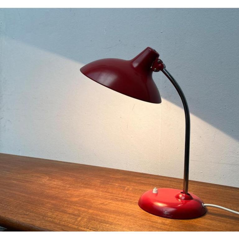 Lámpara de sobremesa alemana de mediados de siglo Rojo 6786 de Christian Dell para Kaiser Idell, años 60 en venta 3