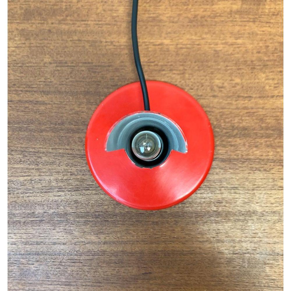 Lámpara de mesa alemana de mediados de siglo Prix rojo de Ingo Maurer para M Design, años 60 Alemán en venta